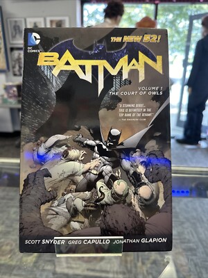 The New 52: Batman Volume 1: The Court of Owls by Scott Snyder