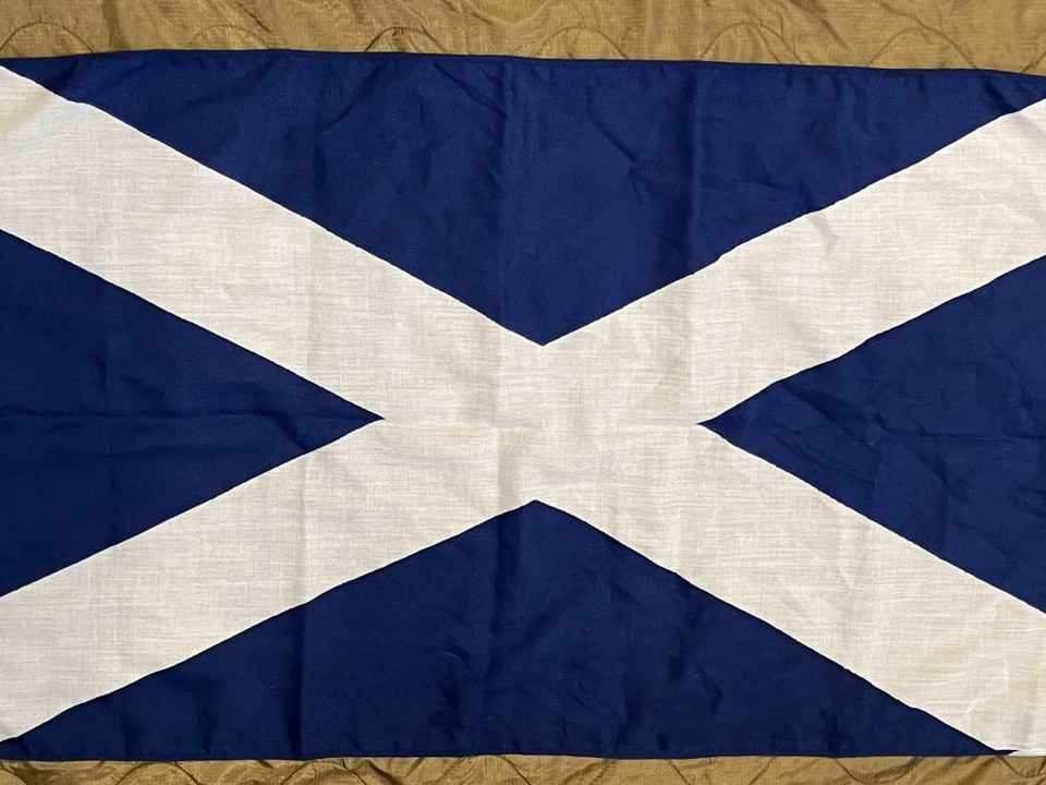 Bandiera Scozia 3'x2' Scotland The Brave – Croce Di Sant'Andrea Con Leone Rampante