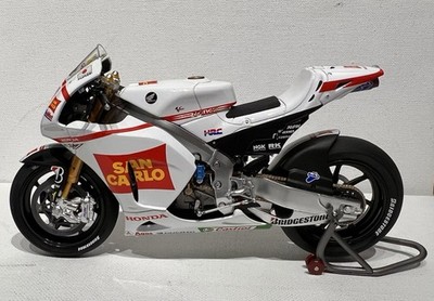 Minichamps 1 12 Marco Simoncelli Honda RC212V San Carlo Gresini