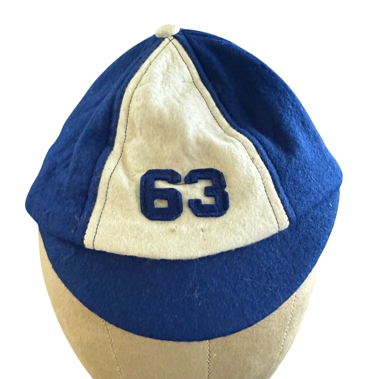 True Vintage 1963 Collegiate Frosh Beanie Hat Blue White Wool Felt Size 7