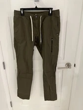 NWOT Vuori Men's Large Ripstop Pants Style V412 Green Athletic Drawstring