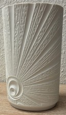 Edelstein Porzellan Vase Bisquitrelief  edel H 22,7 cm