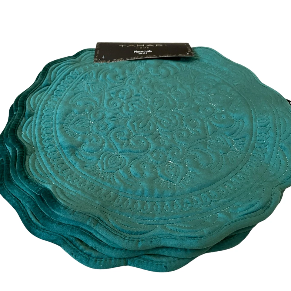 Tahari Medallion Christmas Green Velvet Velour Placemat Set Round 16" Luxury NEW - Image 3 of 4