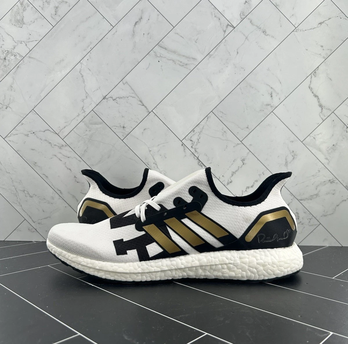 Adidas UltraBoost AM4 Showtime Patrick Mahomes Men\'s Size 8 Running Shoes Size 13 - adidas AM4 Showtime Mahomes Excellent Condition | eBay main image 4