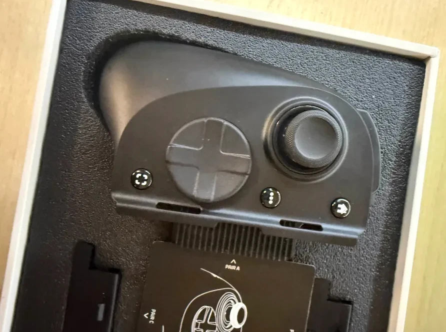 Razer Kishi V3 Pro XL Wired Controller for 10-13in iPads & Android Tablets - Image 4 of 4