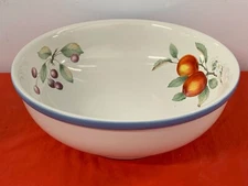 SAVOIR VIVRE   --  LUSCIOUS  --   LARGE SALAD - PASTA SERVING BOWL