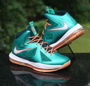 Nike LeBron X 10 Size GS 6Y Miami 