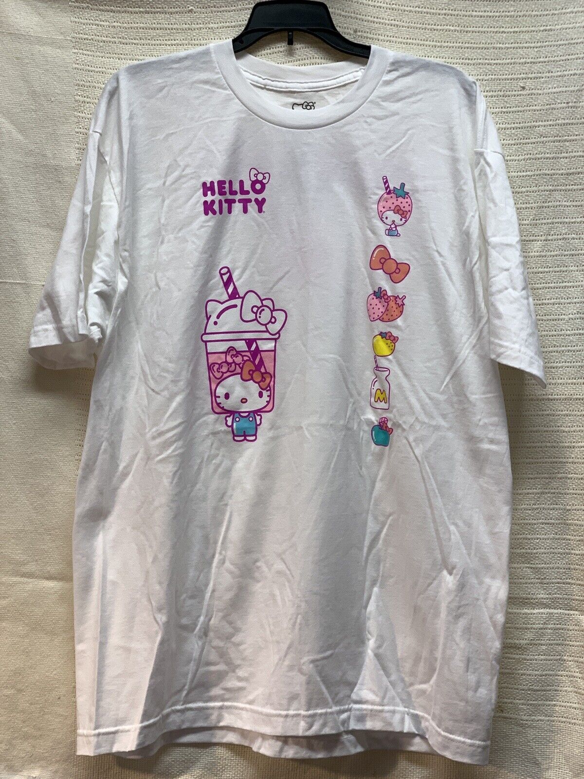 Hello Kitty - Sanrio - T Shirt White -  New - 2022 (A1L)