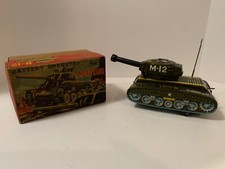 Battery Operated Tin M12 tank w/ box- made in Japan