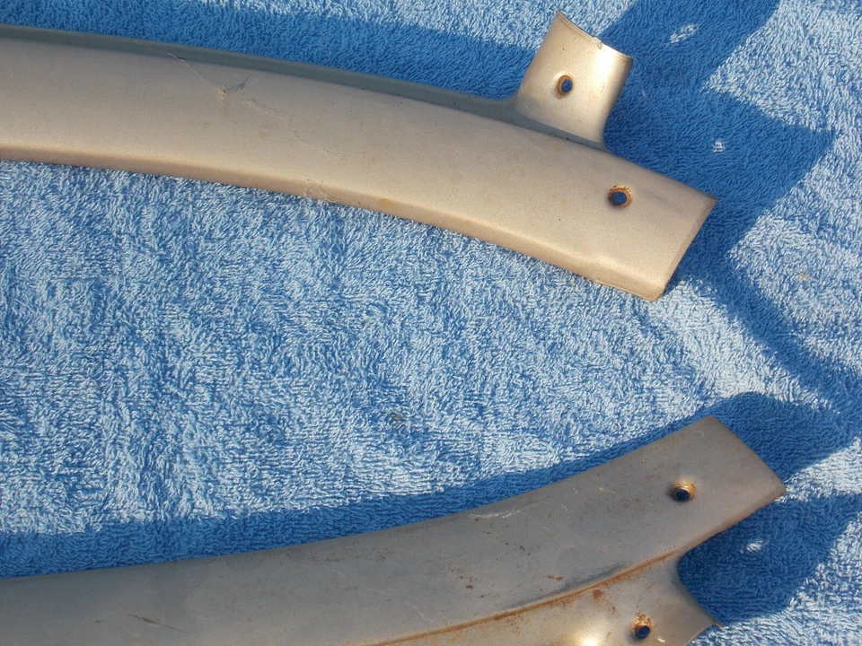 Buick LeSabre 1961 interior parabrisas moldura Foto 4 de 4