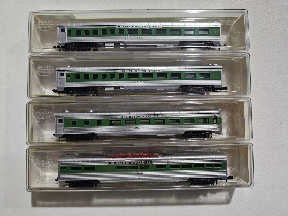 Model Power N scale Car Pak Burlington Northern #3037, 3037, 3047, 3057 - Image 3 of 4