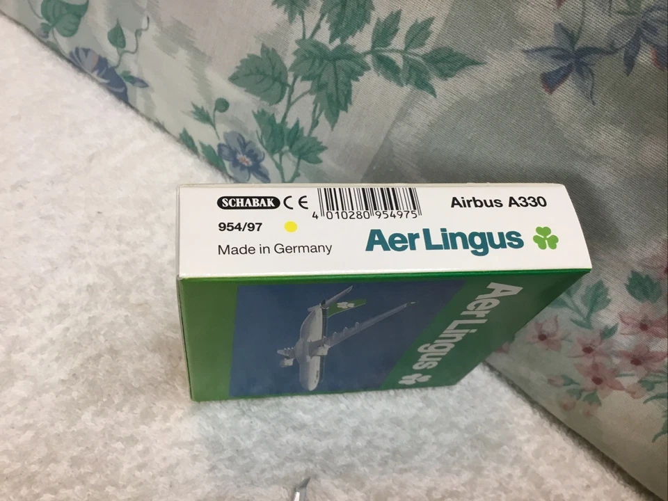Schabak 1:600 Aer Lingus Airbus A 330 Die Cast Model Airliner 954/97 Germany EUC - Image 3 of 4