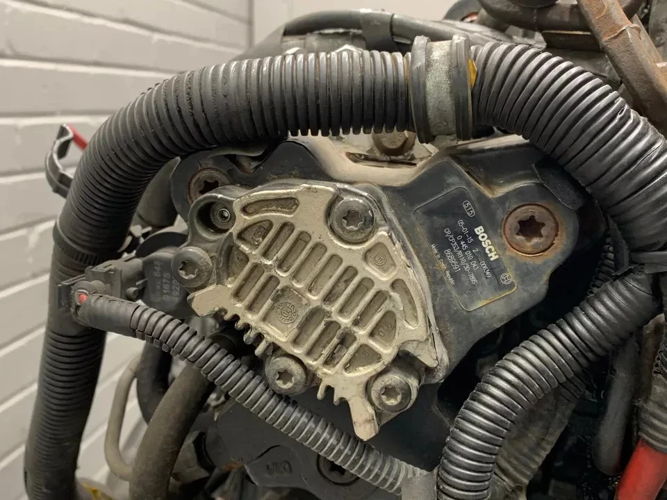 2001-2005 VOLVO XC90 S60 S80 V70 XC70 2.4 D5 163 BHP ENGINE D5244T - Image 3 of 4