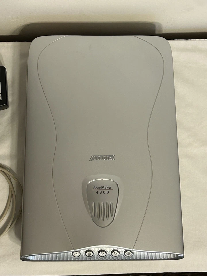 Microtek ScanMaker 4800 8.5” x 11.7” Scan Area Flatbed Scanner 9600x4800 DPI - Image 3 of 4