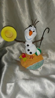 GRAND JESTER STUDIOS DISNEY SHOWCASE COLLECTION SNOWMAN OLAF FROZEN 4046190