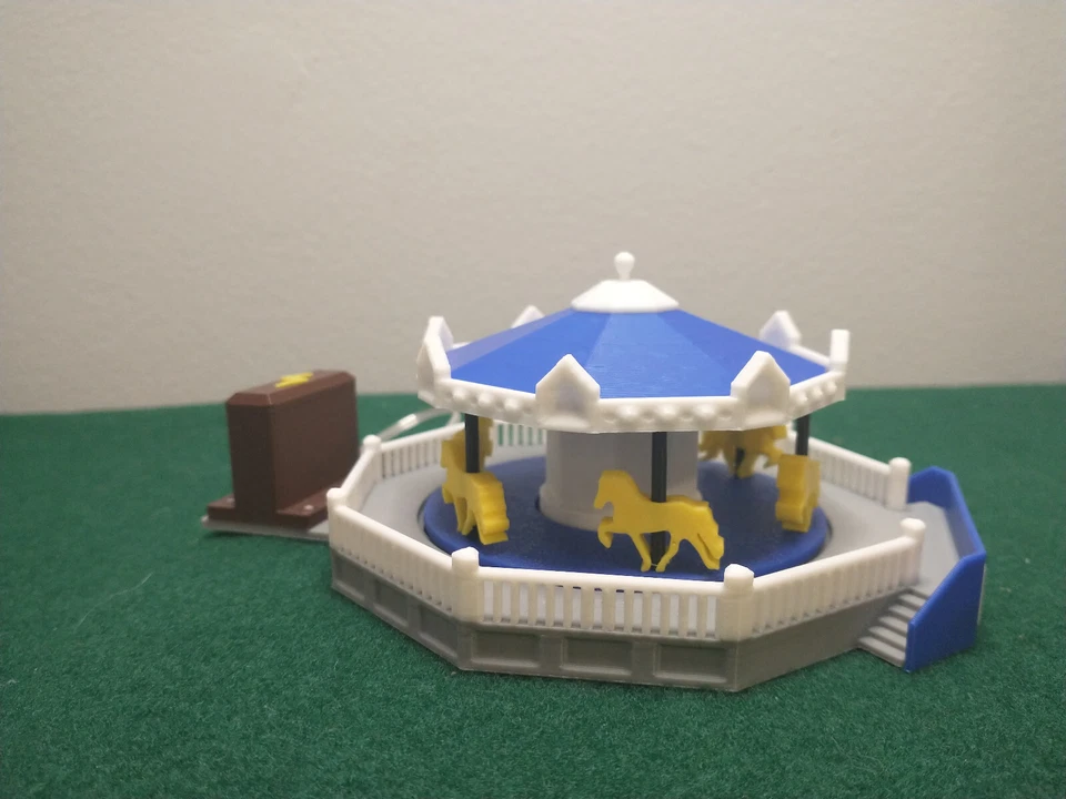 Carousel Model Ride - N Scale - Motorized - Image 3 of 4