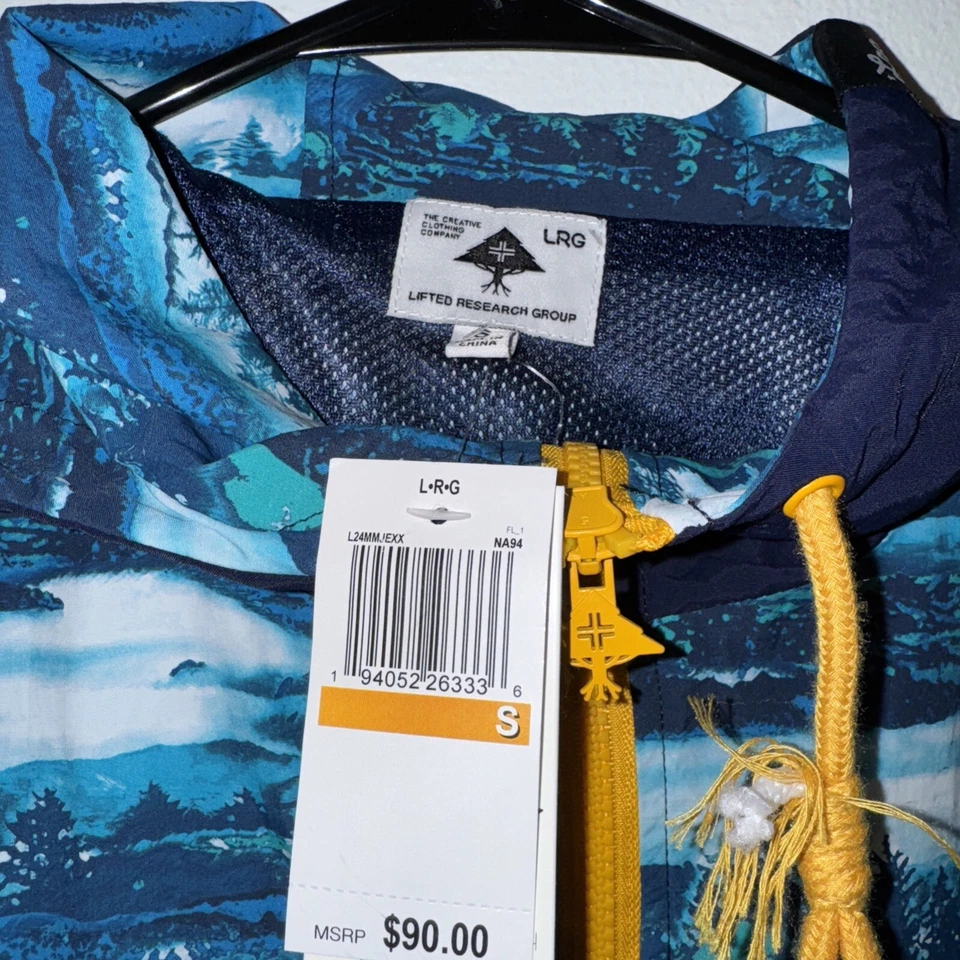 Lifted Research Group Men’s Small Hooded Windbreaker LRG retail 90 - Image 4 of 4