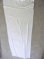 VINTAGE BEAUTIFUL WOVEN SOFT CREAM  FABRIC 29" BY 70" STOLE /WRAP COMFORTABLE