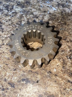 Polaris 3221095 19T Chaincase Sprocket 1999-2024 Pro RMK Switchback 600 700 800