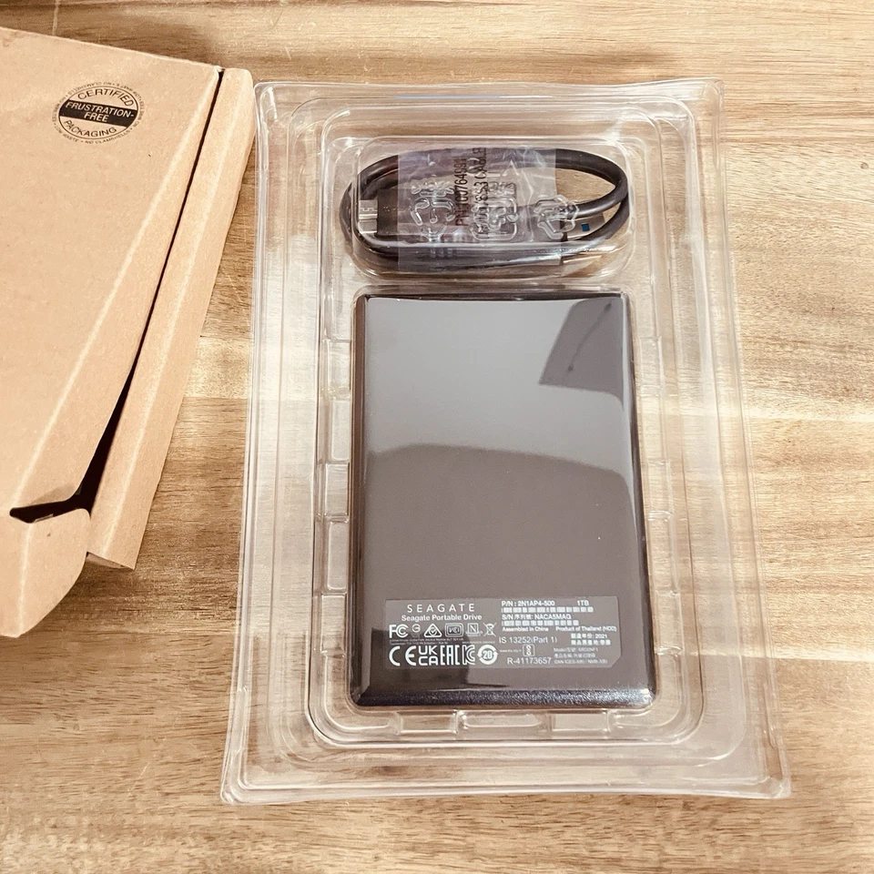 Seagate 2N1AP4-500 External Portable Drive 1 TB USB-Powered *New In Box - Image 3 of 4