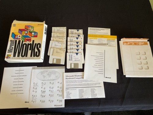 Microsoft Works 1992 On 3.5 Inch Disks , Vintage , UNTESTED