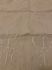 superbe paire de draps brodés en lin  ;grand monogramme  et grande largeur