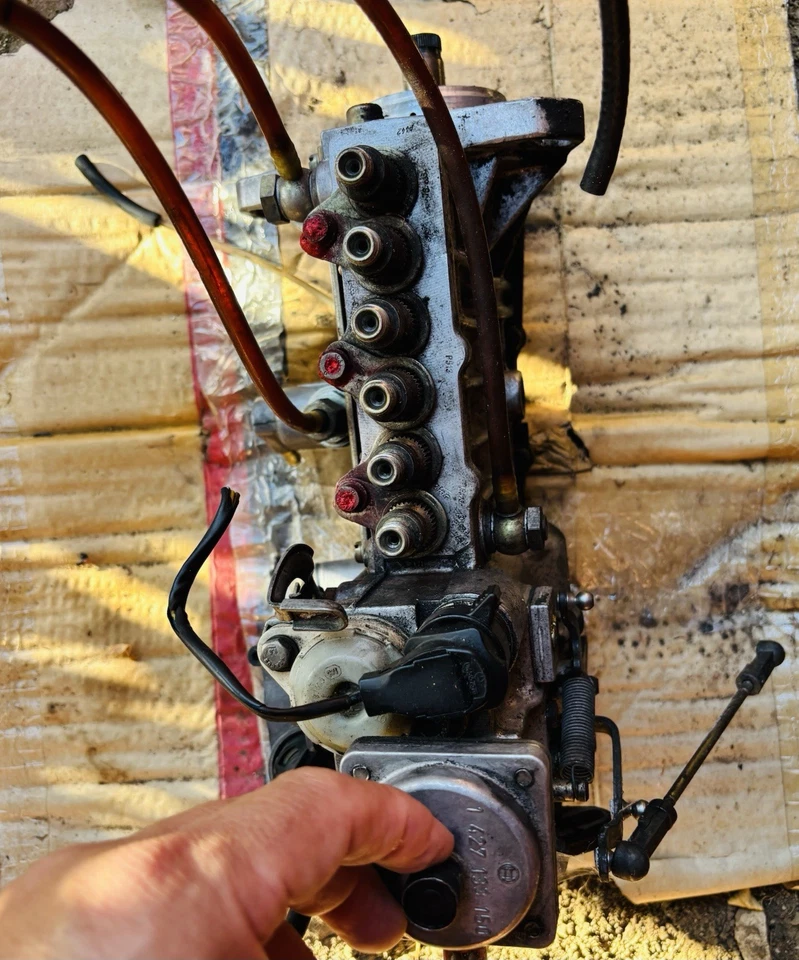 梅赛德斯-奔驰博世喷射泵 1987 300D 300SDL 300TD OM603 Oem 状况良好 — 第 4/4 张图片