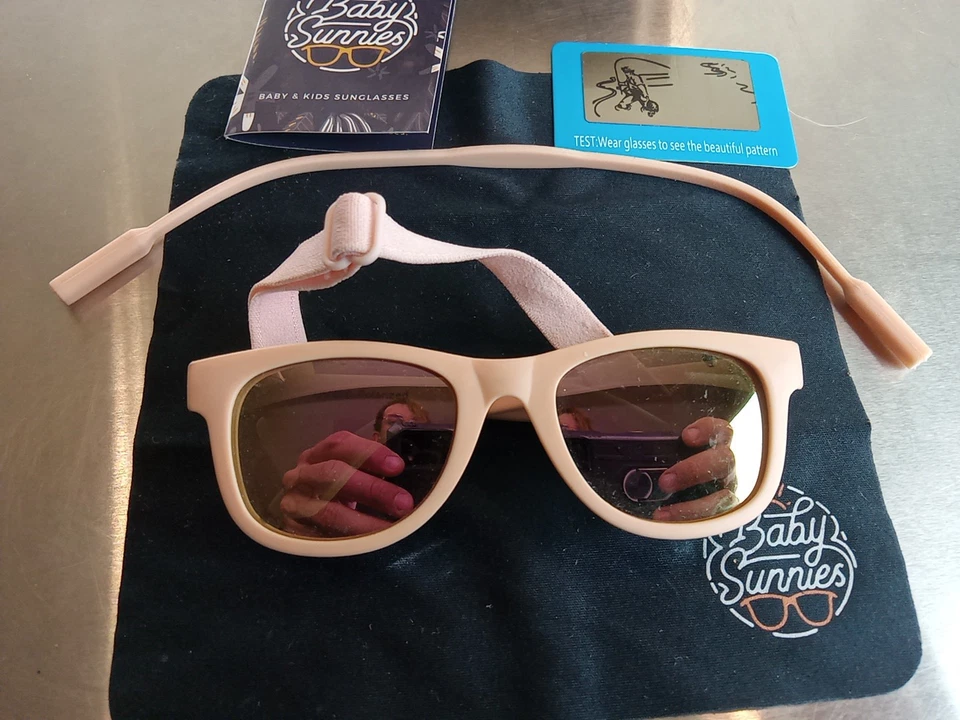 GAFAS DE SOL PARA NIÑOS LENTES DE HUMO POLARIZADAS PROTEGEN LOS OJOS DE LOS NIÑOS DE UVB UVA CON BOLSA Foto 2 de 4
