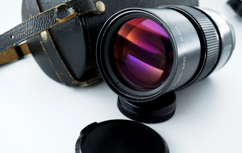 Vintage electric MC PENTACON 4/200mm M42 mount nice telephoto portrait lens - Image 2 of 4