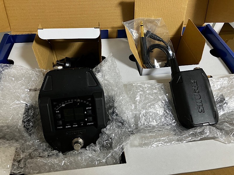 Shure GLXD16 Digital Wireless Guitar Pedal System Tested Shure GLXD16 Digital Wireless Guitar Pedal System Tested