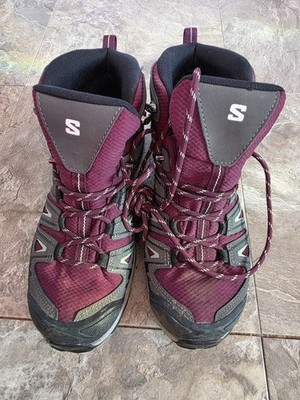 Salomon Waterproof Womens Boots 7.5 Maroon