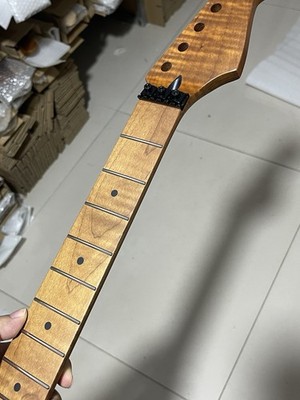 Floyd Rose Locking Nut 22frets Roasted flame Maple Electric guitar neck，satin