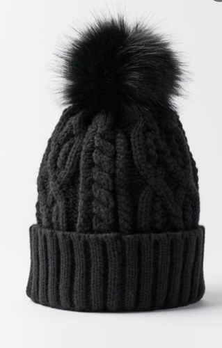 UO Cable Knit Fur Pompom Beanie - NWT 