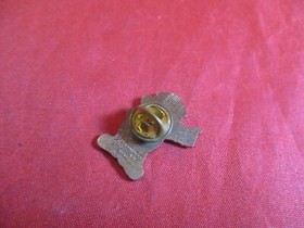 Luigi from Super Mario Bros. Nintendo NES 1988 Promotional Button Pin Back Promo