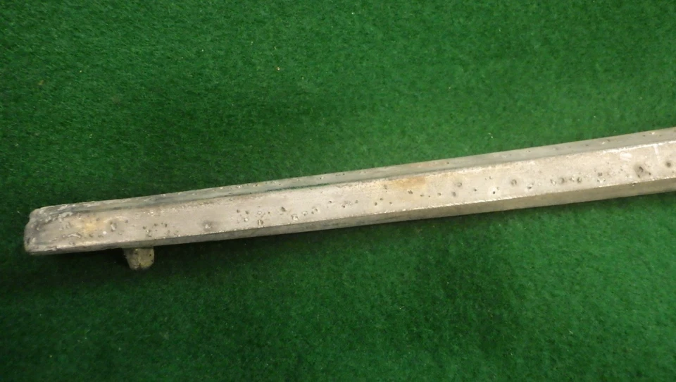 Ford/Mercury años 40 capó moldura pieza misteriosa? Foto 2 de 4