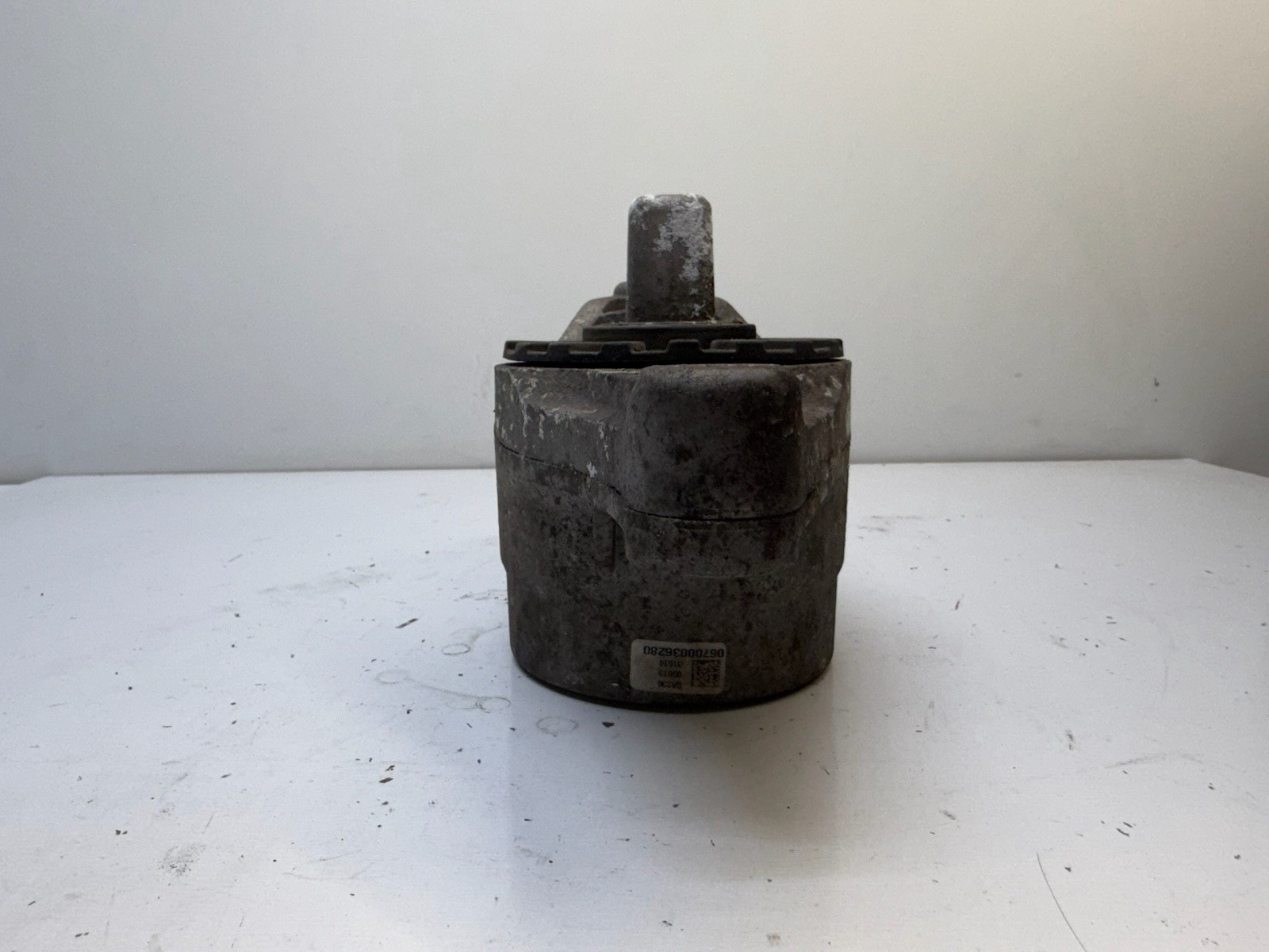 Maserati Ghibli Quattroporte Right Passenger Motor Mount 3.0 V6 Engine
