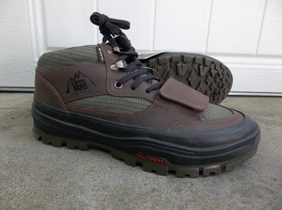NWT MEN'S VANS MTE HALF CAB MOUNTAIN MID GORE TEX INSULATED BOOTS.SIZE 9.2025.