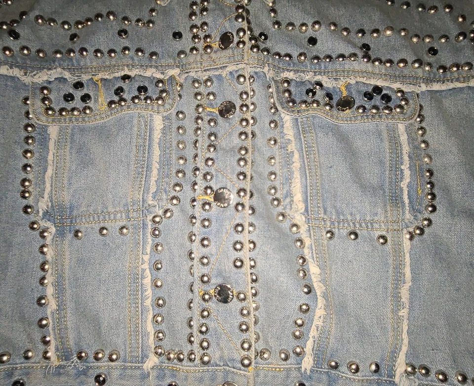 Chaqueta de jean Daisy Denim Bedazzled talla grande Foto 3 de 4