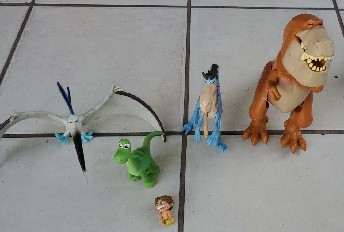 Disney Pixar The Good Dinosaur Arlo Forrest Woodbrush Ramsey,Thunderclap,figures