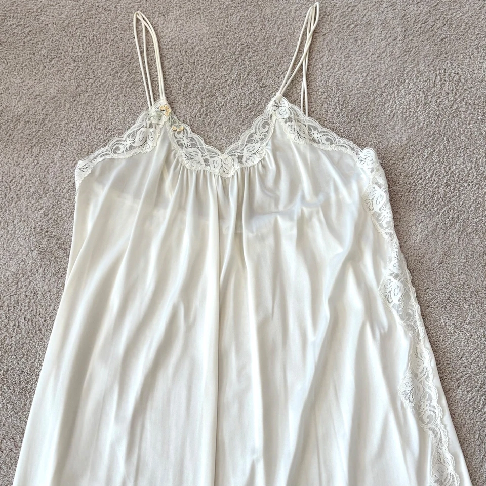 Camisón de novia de nailon con ribete de encaje crema largo Miss Elaine de colección talla M (ajuste L-XL) Foto 2 de 4