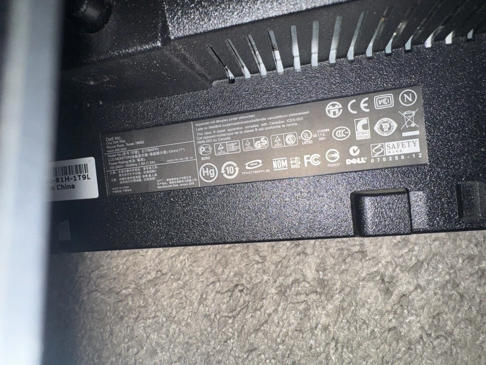 Dell computer monitor CN-0HX948-64180-81H-1T9L - Image 4 of 4