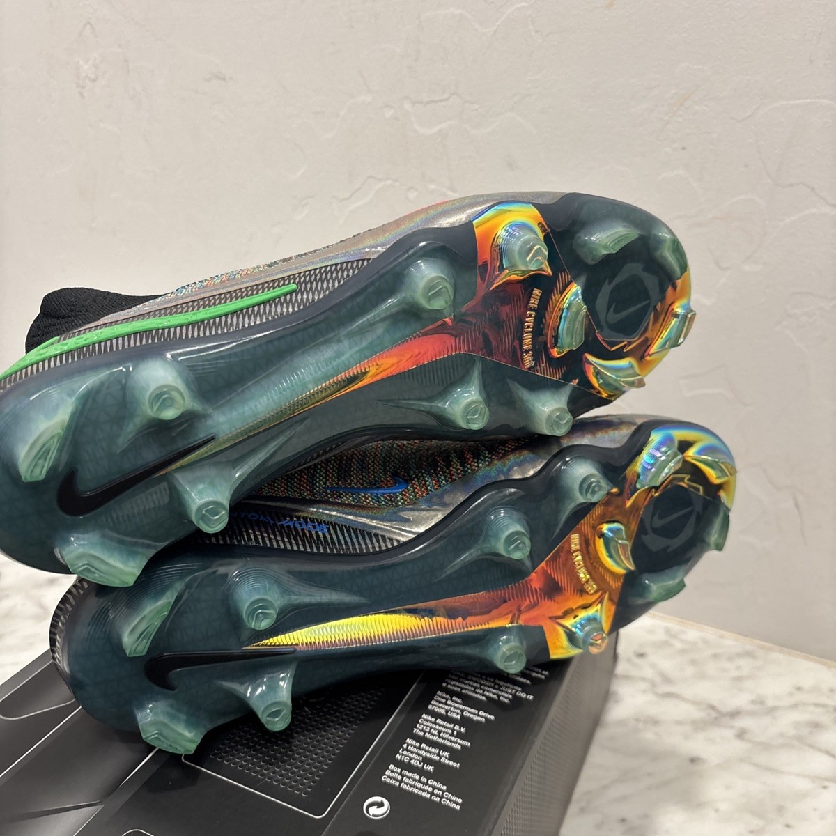 Size 9 - Nike EA Sports FC 26 x Phantom 6 Elite FG High Phantom