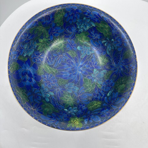 Vintage Chinese Cloisonne 1970's Enamel 8" Open Bowl with wooden stand. - Picture 4 of 13