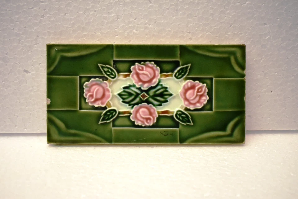 Azulejo de cerámica vintage Saji Japón con rosas rosadas y verde estilo Art Nouveau "I7 Foto 2 de 4