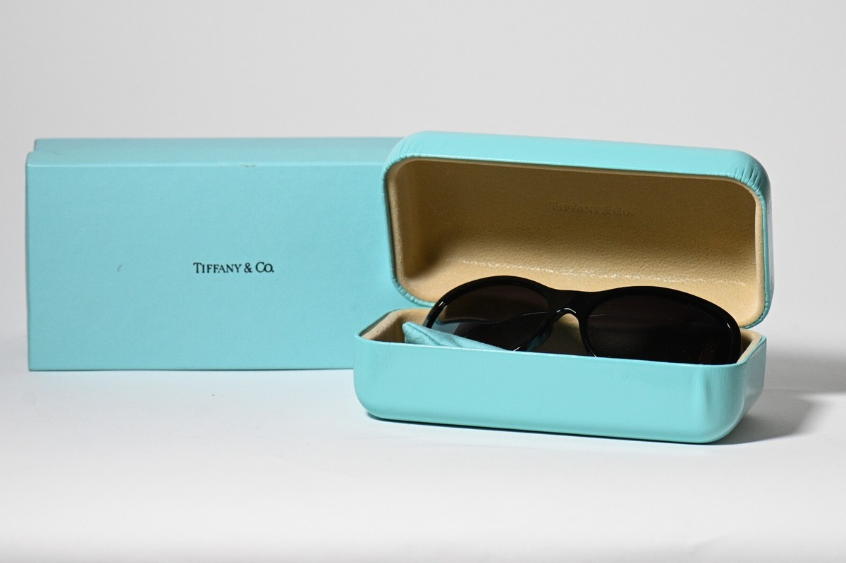 Tiffany & Co. ブラック サングラス　TF4024 Tiffany & Co. TF4024 Black Acetate & Metal Sunglasses with