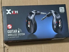 XVIVE U2 Guitar Wireless System with Transmitter and Receiver - Black
