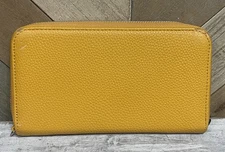 Thirty-one All About The Benjamins Wallet Fields of Gold Yellow Pebble WORN-READ