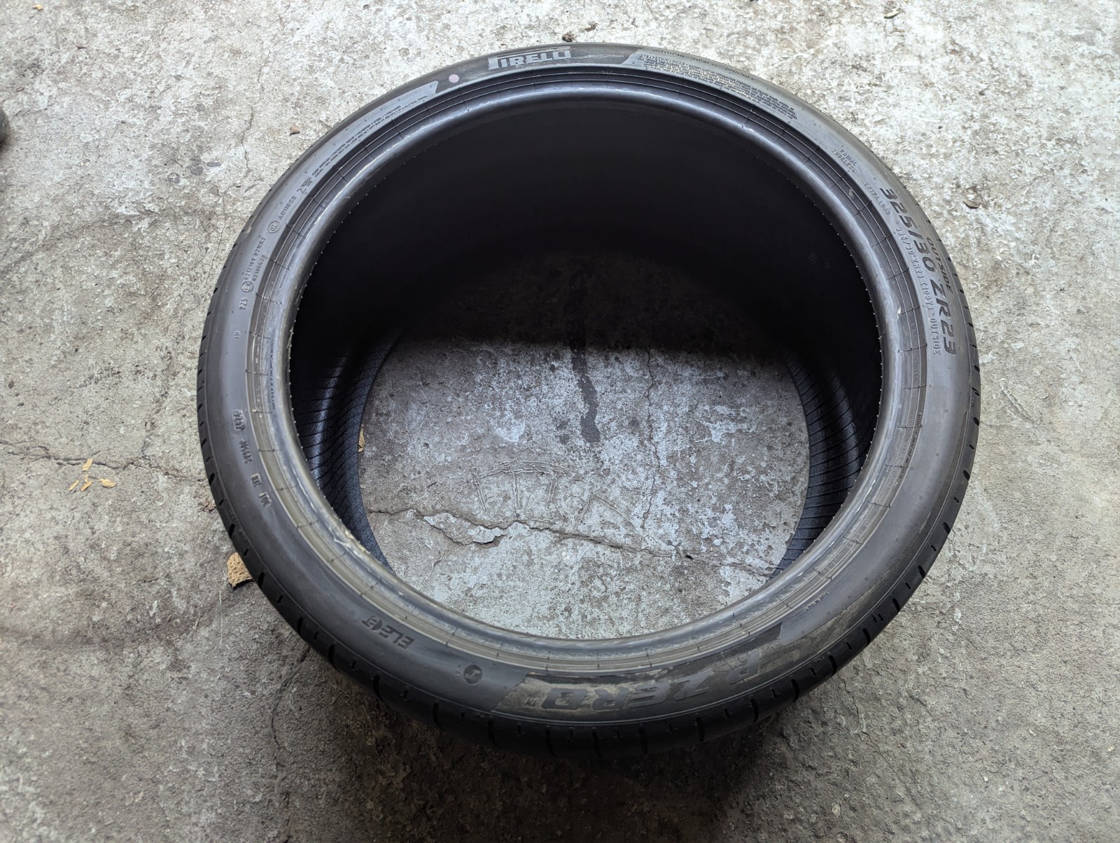 325/30ZR23 ( 109Y ) PIRELLI PZERO PZ5 L ELECT ( LAMBORGHINI )