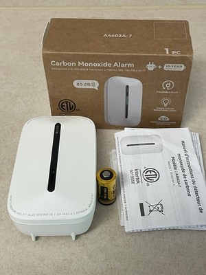 Plug-In Carbon Monoxide Detector with 10-Year Battery Backup OPEN BOX