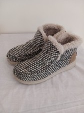 Hey Dude Gray Denny Street Knit Fur Slip On Booties Women Sz 9